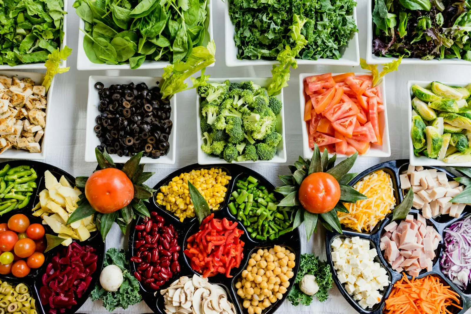 Meal prep containers with vegetables